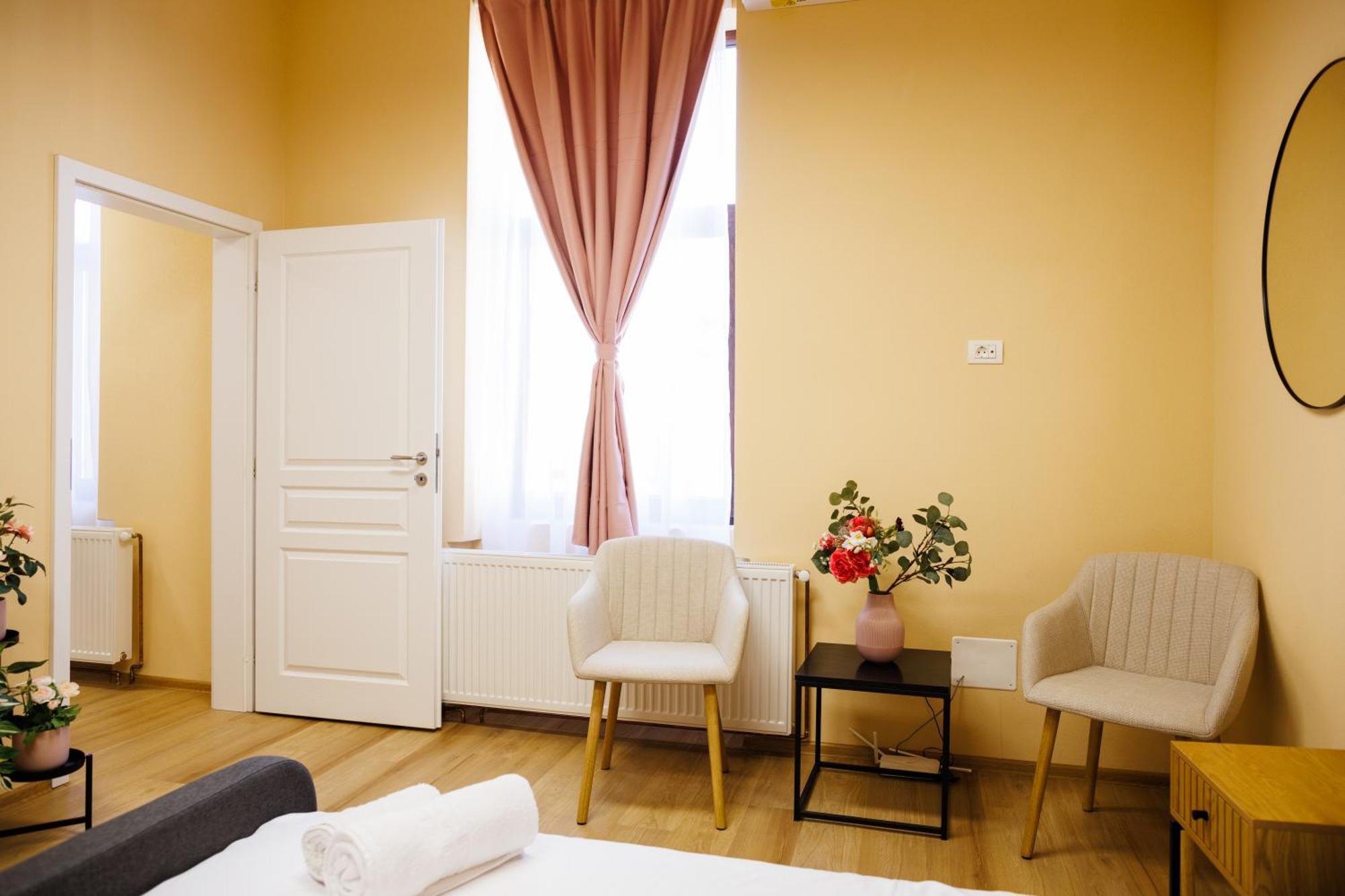 Studio In Old Town'S 1752 Hotel Τιμισοάρα Εξωτερικό φωτογραφία